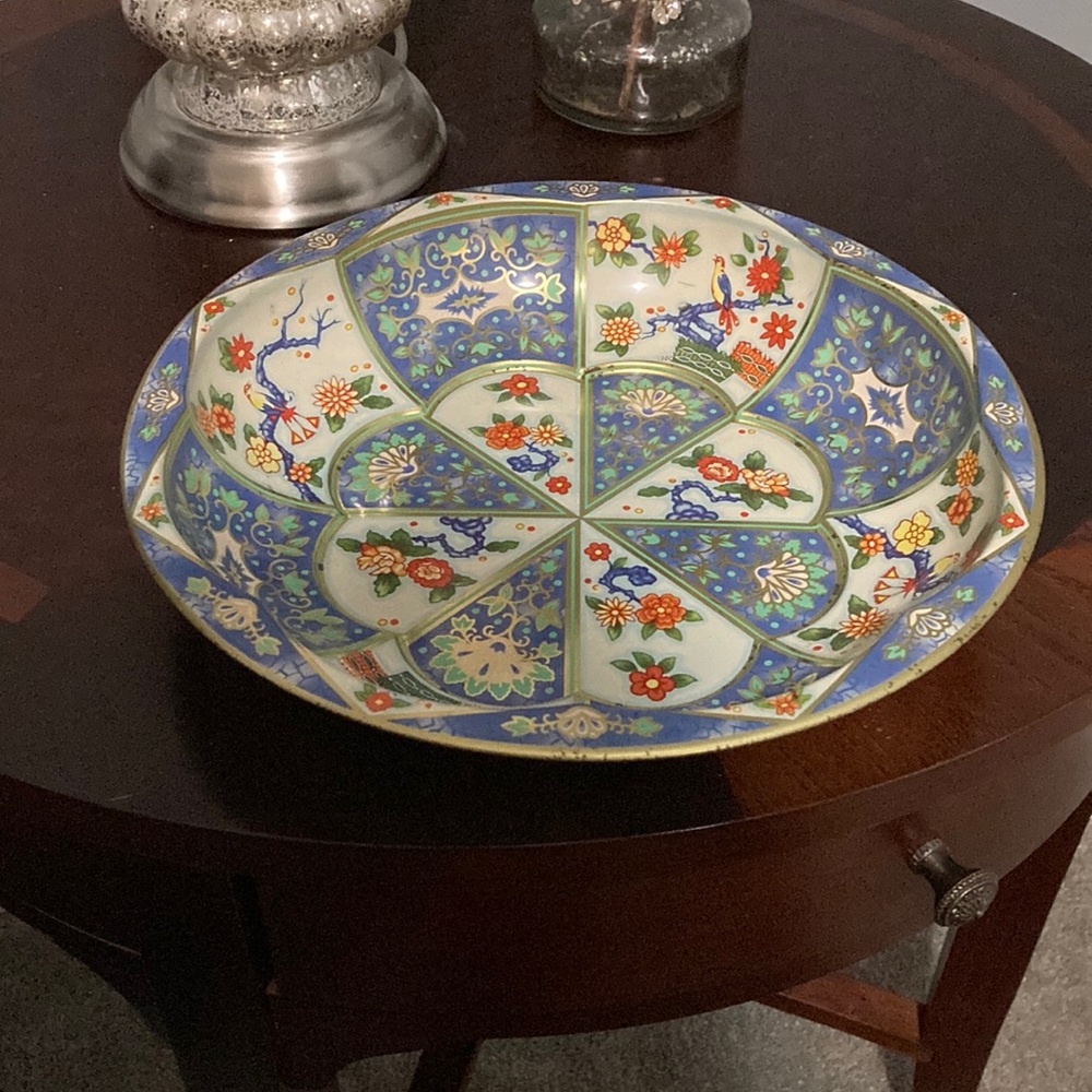 Vintage 1971 Daher Tin Display/Serving Bowl/Vintage Made in England